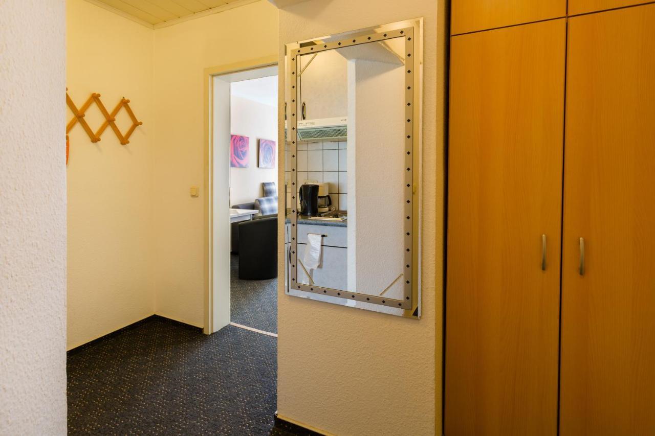 Saalfeld Saale Pension & Ferienwohnungen Toepferstueb'L מראה חיצוני תמונה