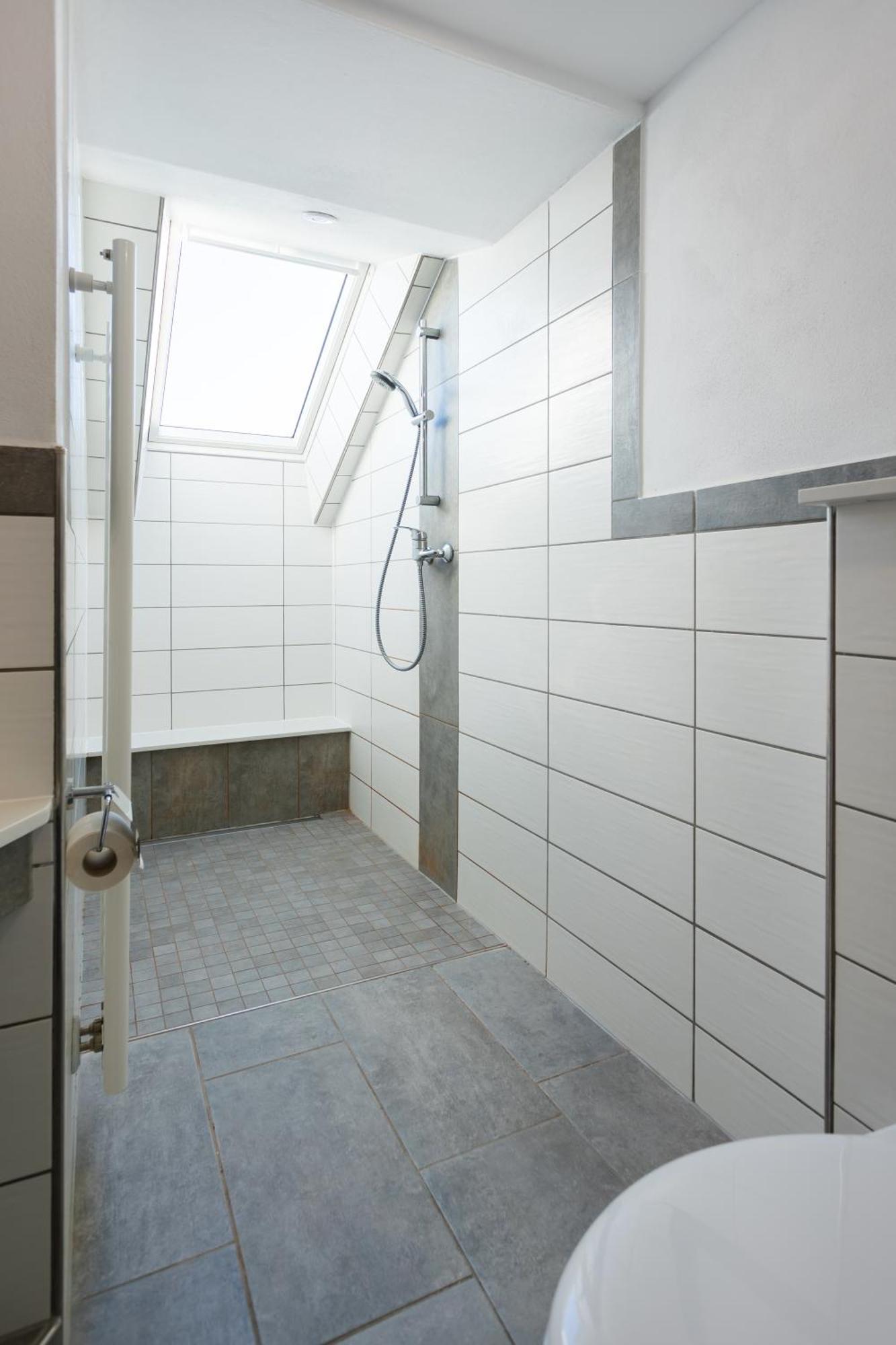 Saalfeld Saale Pension & Ferienwohnungen Toepferstueb'L מראה חיצוני תמונה