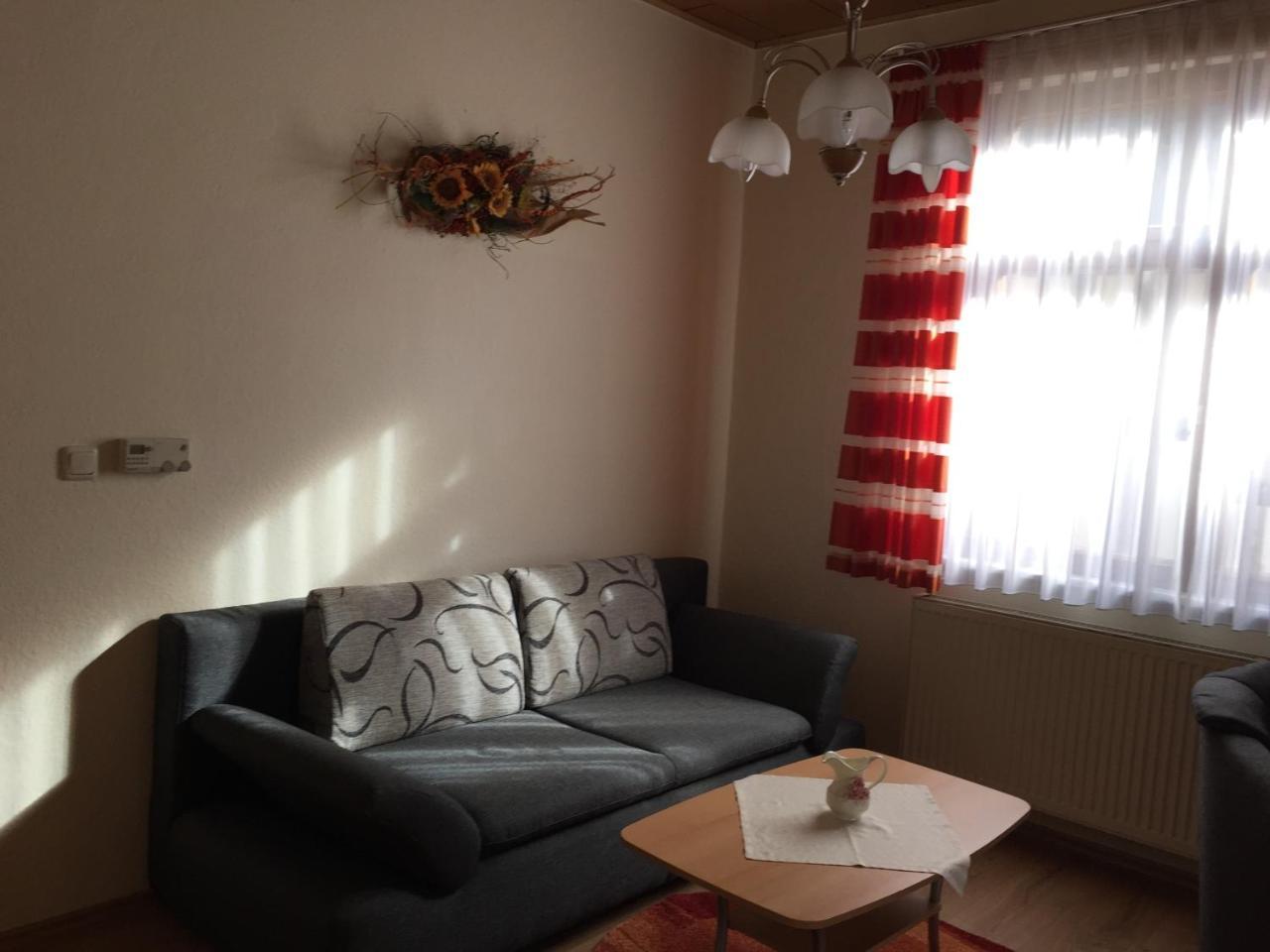 Saalfeld Saale Pension & Ferienwohnungen Toepferstueb'L חדר תמונה